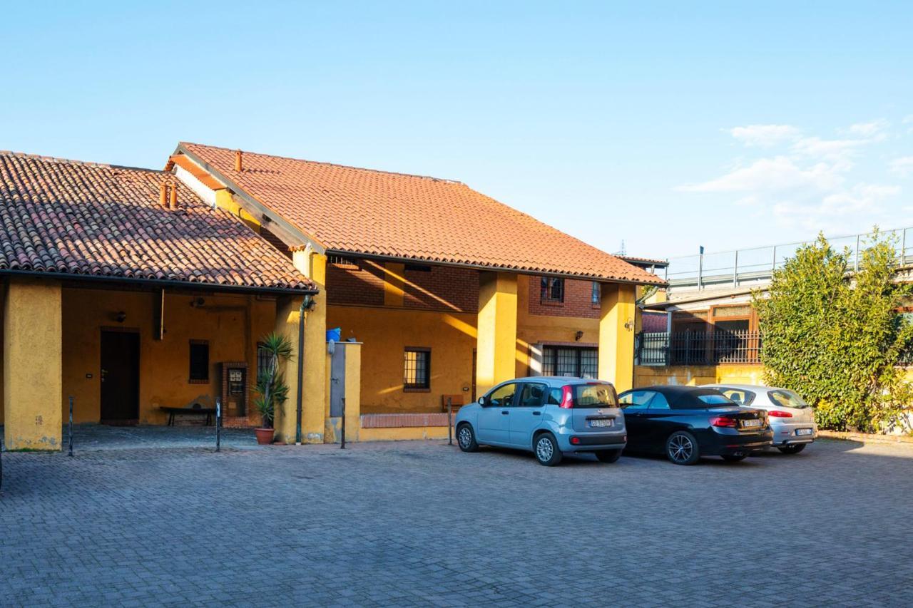 Residence San Raffaele 1 Milano Eksteriør billede