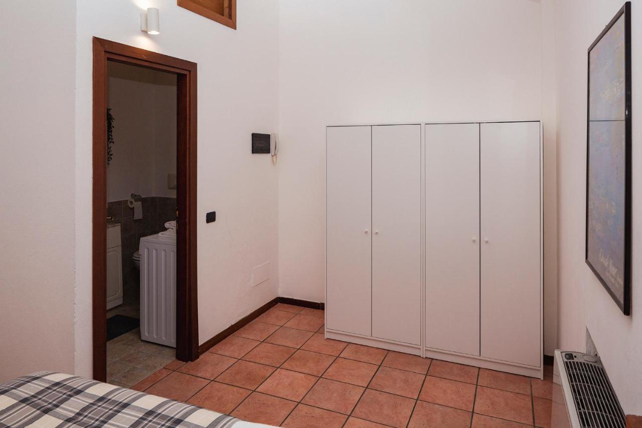 Residence San Raffaele 1 Milano Eksteriør billede