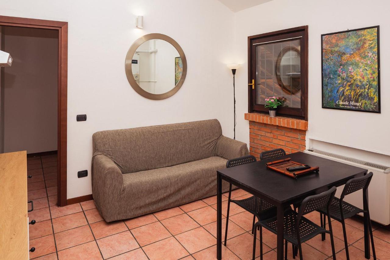 Residence San Raffaele 1 Milano Eksteriør billede