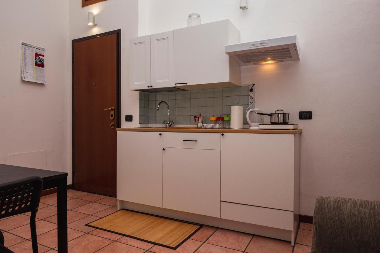 Residence San Raffaele 1 Milano Eksteriør billede